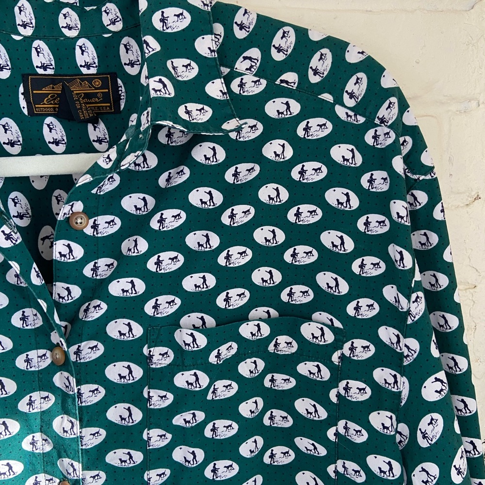 Vintage Eddie Bauer Green & White Hunting Novelty Pattern Button Down (M)